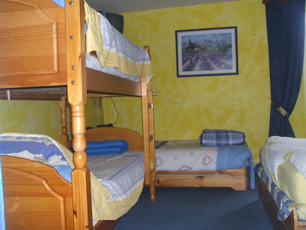 Mas Des Retrouvailles Villa Chateaurenard Room photo