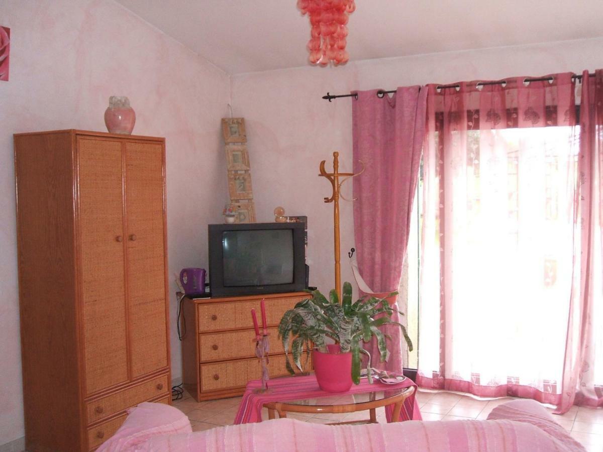 Mas Des Retrouvailles Villa Chateaurenard Room photo